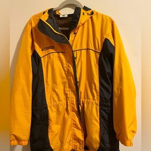 Columbia windbreaker jacket yellow Medium